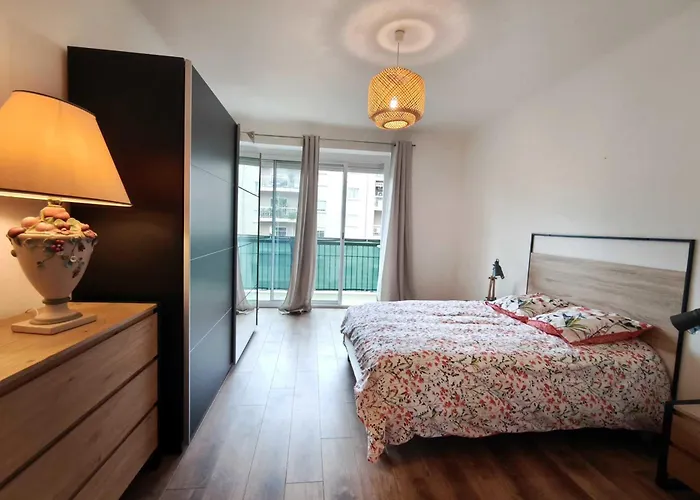 Appartement Charming T3 With Balconies In